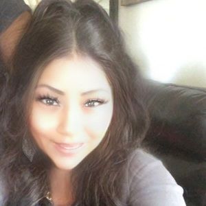 Meet your Posher, Stephaney